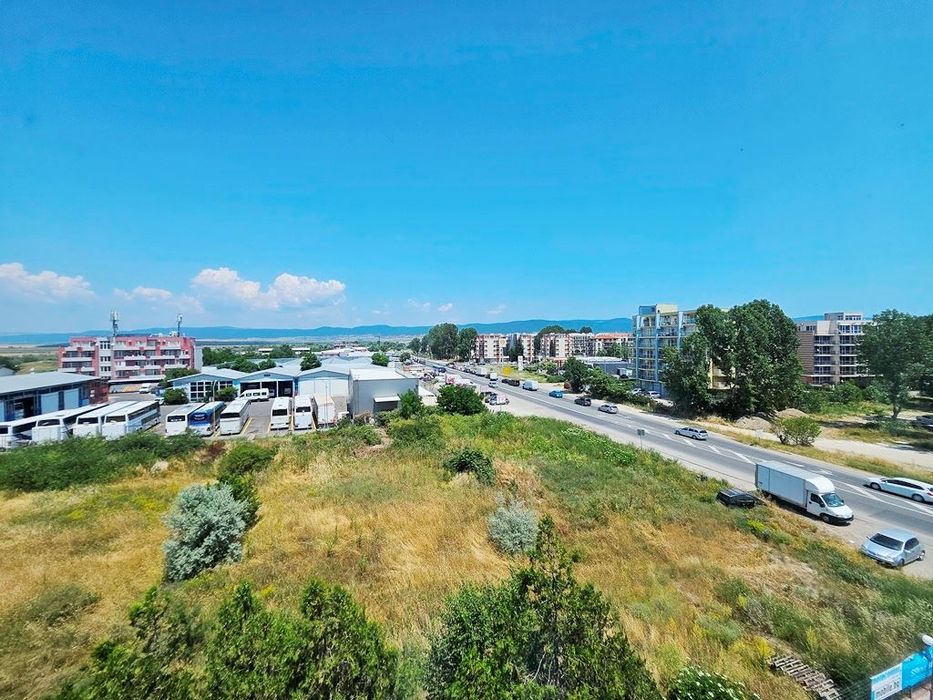 Продава се Двустаен апартамент в к.к. Слънчев бряг - 60 кв.м за 1005 €/кв.м - Снимка #12