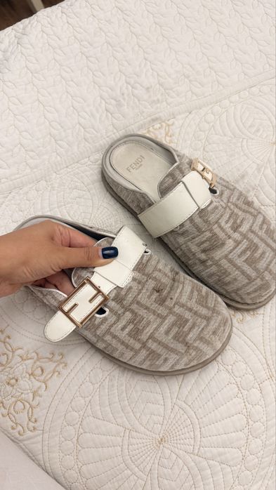 Тапочки Fendi размер 38