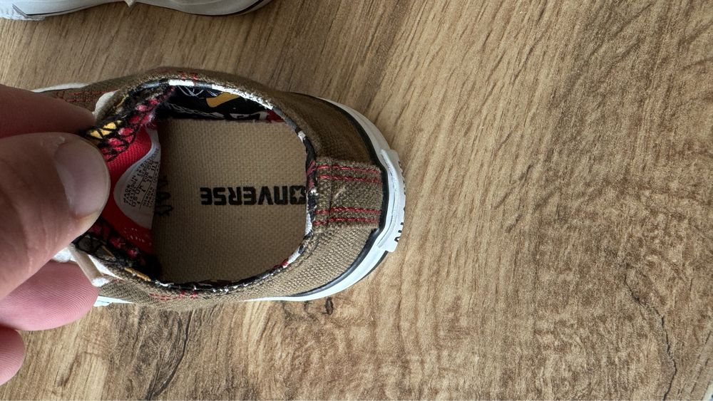 Нови детски кецове Converse номер 20