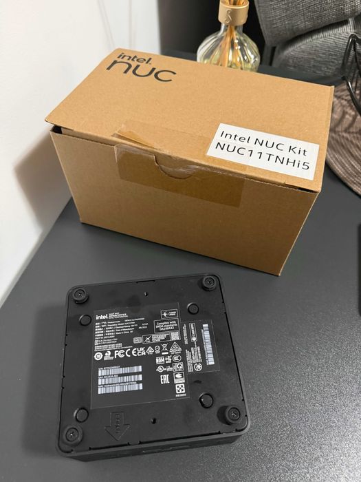Mini PC Intel NUC 11 Pro NUC11TNHi5 64GB RAM, Addon NUCIOALUWS + cutie