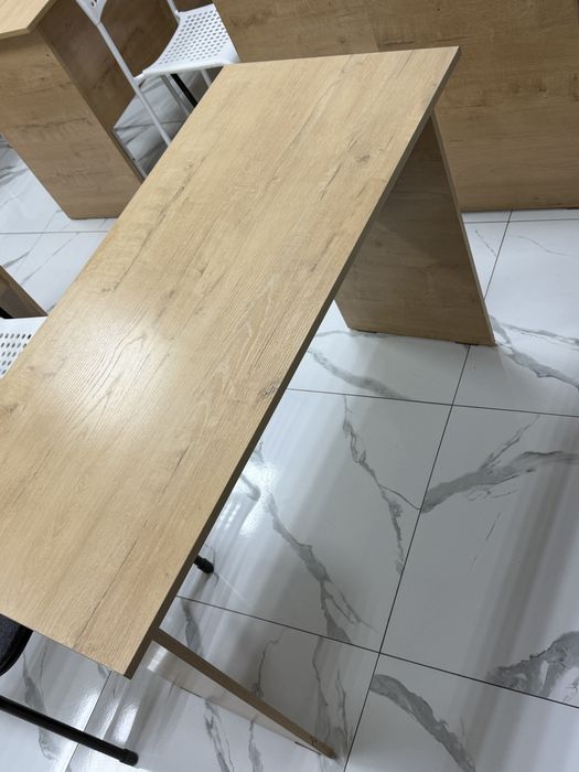 Продам парты и учительские столы