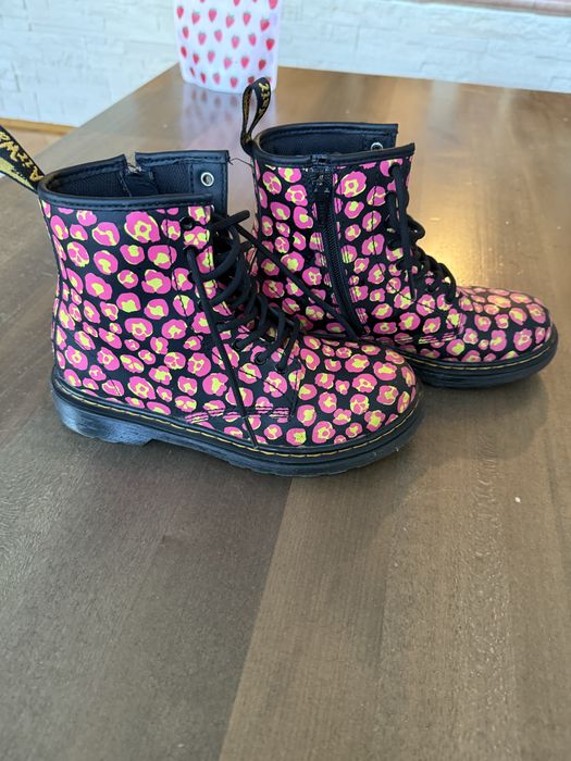 Детски Боти ест. кожа Dr. Martens
