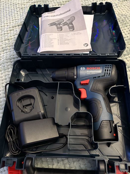 Bormasina Bosch 12 v