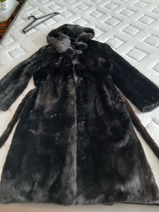 Продам норковую шубу