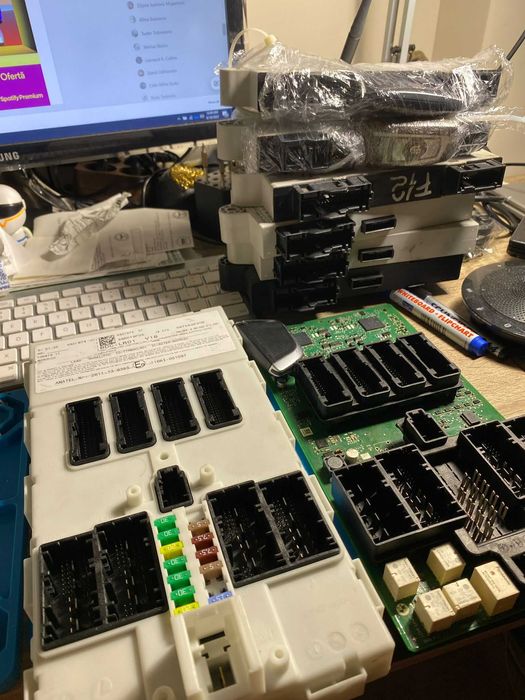 Reparatie ceasuri Bmw virginizare codare FRM Carplay BDC FEM clonare