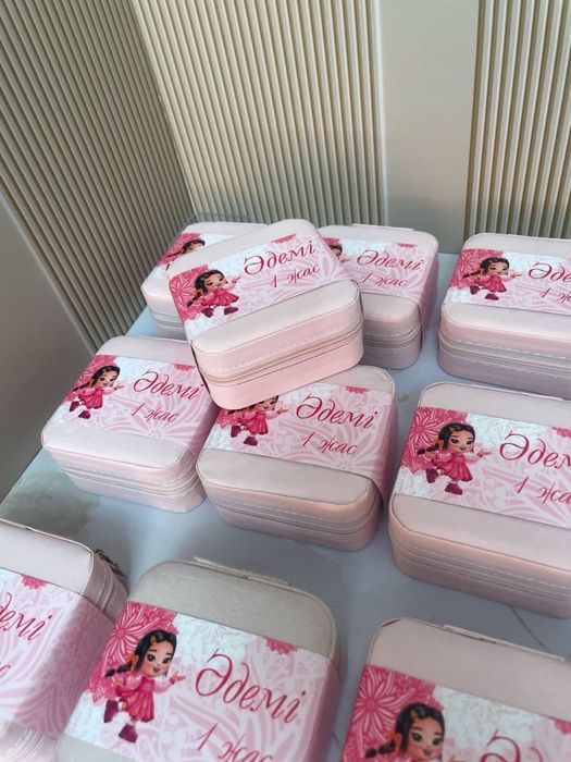 Бонбоньерки шкатулки