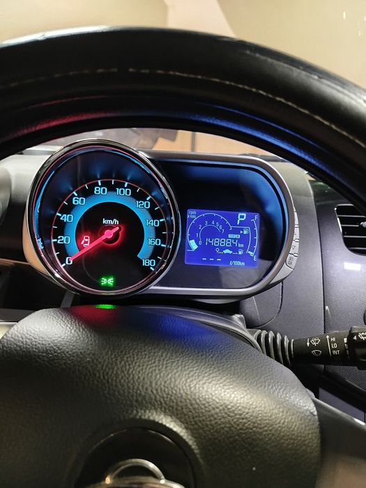 Ravon Spark full poz