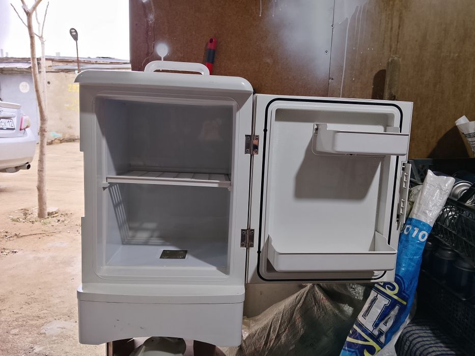 Автохолодильник.