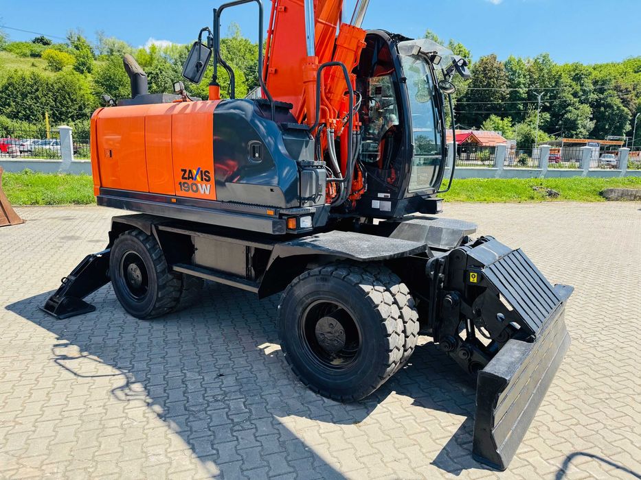 ちむだん Excavator pe roti Hitachi ZX 190 W, an 2016, 20 tone, lama + cale