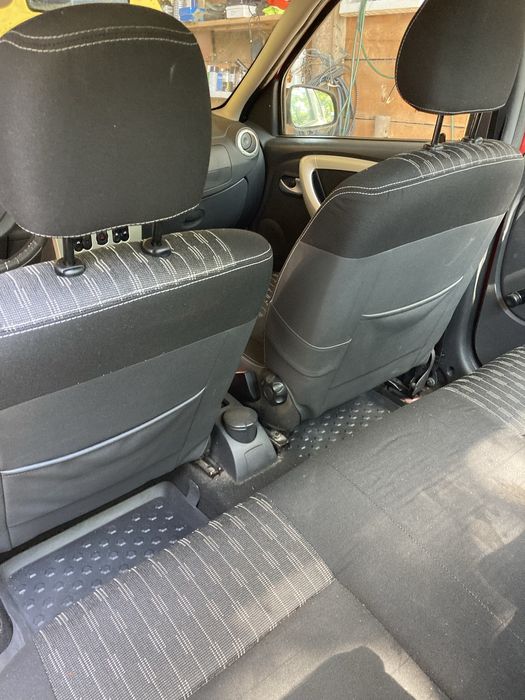 De vinzare dacia logan 16,16v din 2012