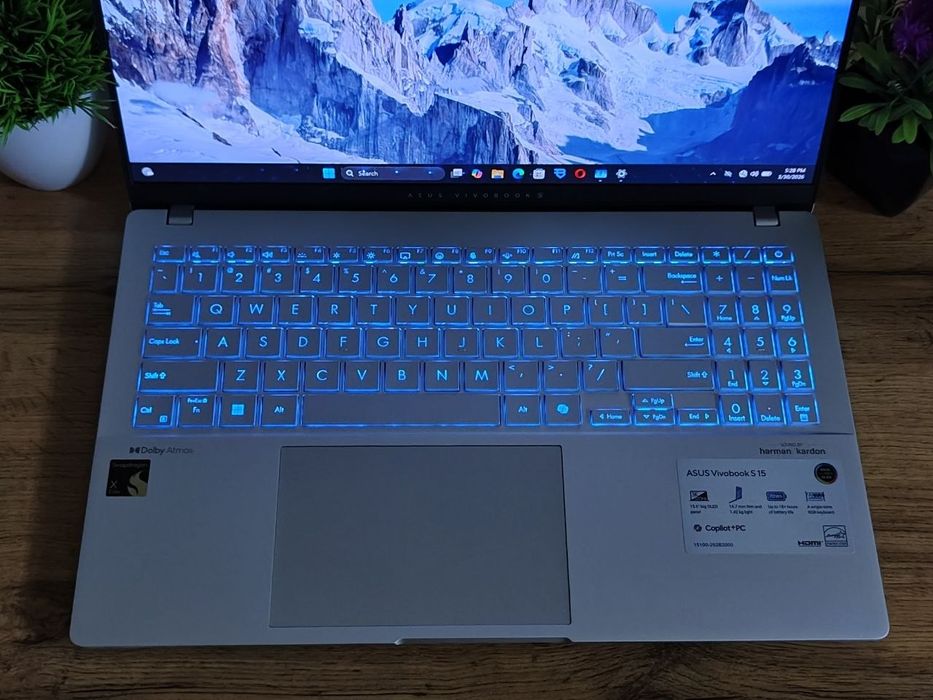 Asus Vivobook S15 Snapdragon XElite