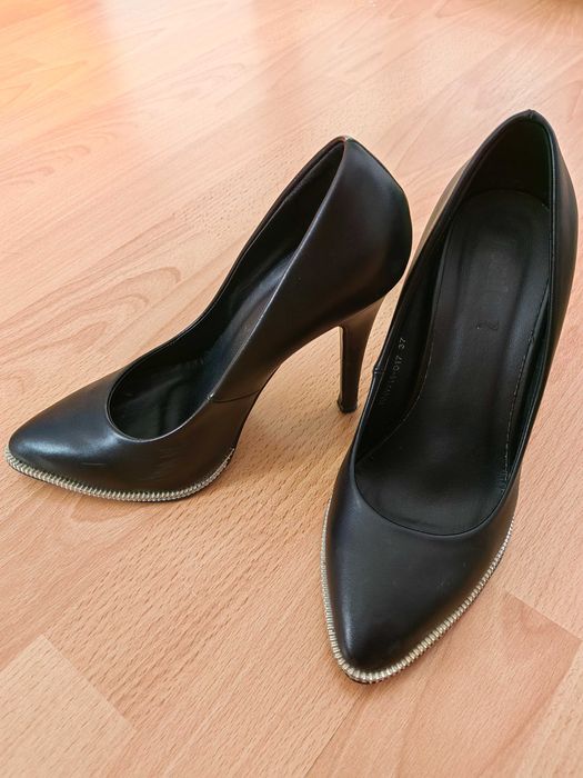 Дамски обувки на ток