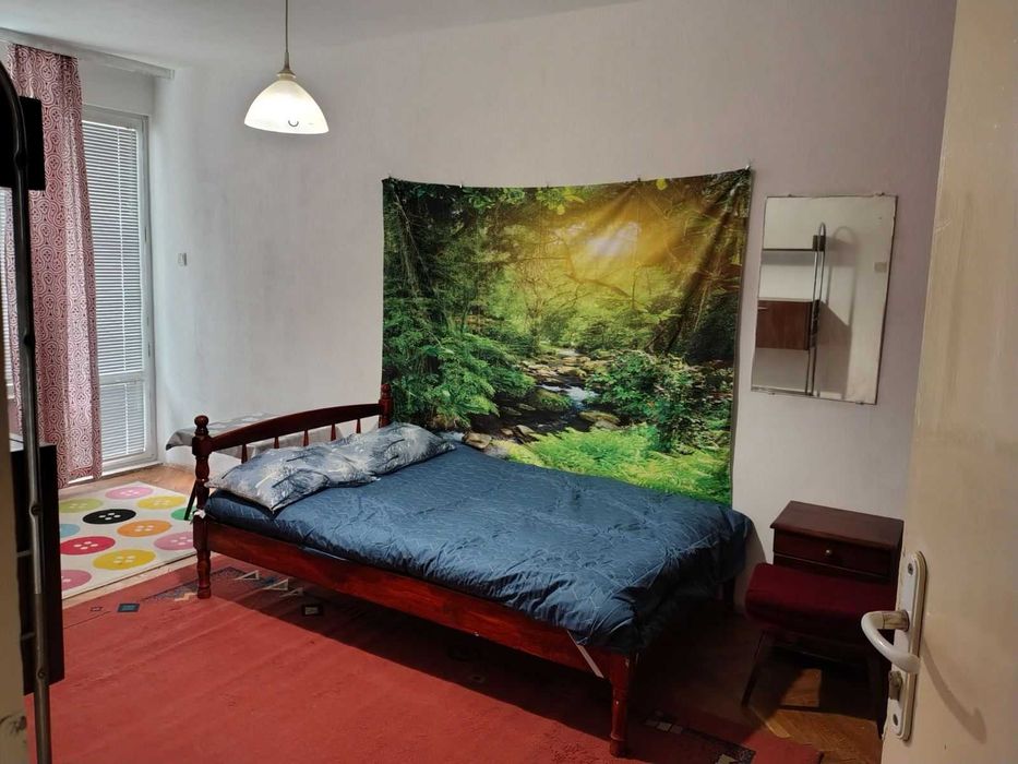 Дава се под наем Тристаен апартамент в София, Център - 95 кв.м за 612 € - Снимка #1