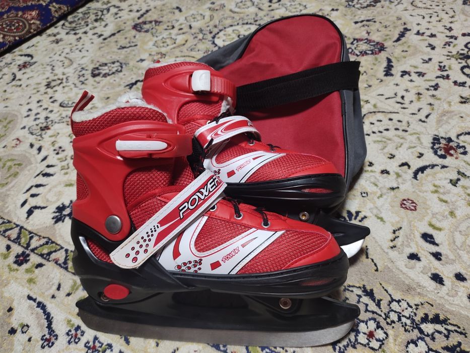 продам коньки с сумкой