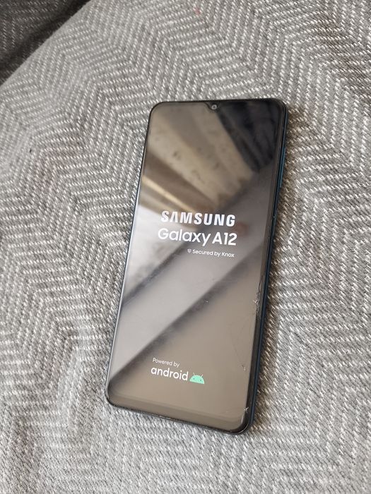 Samsung a12  телефон