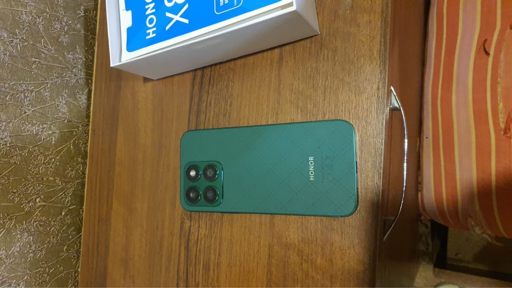 Продам телефон хонор х7