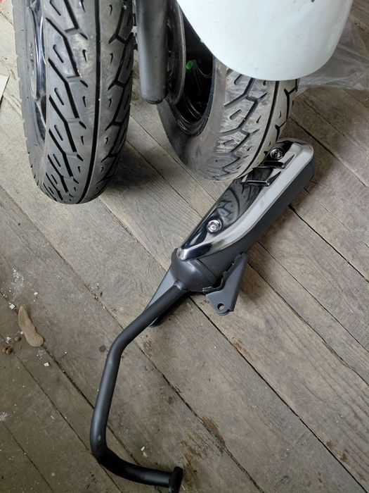 Dezmembrez scuter baotian  4T