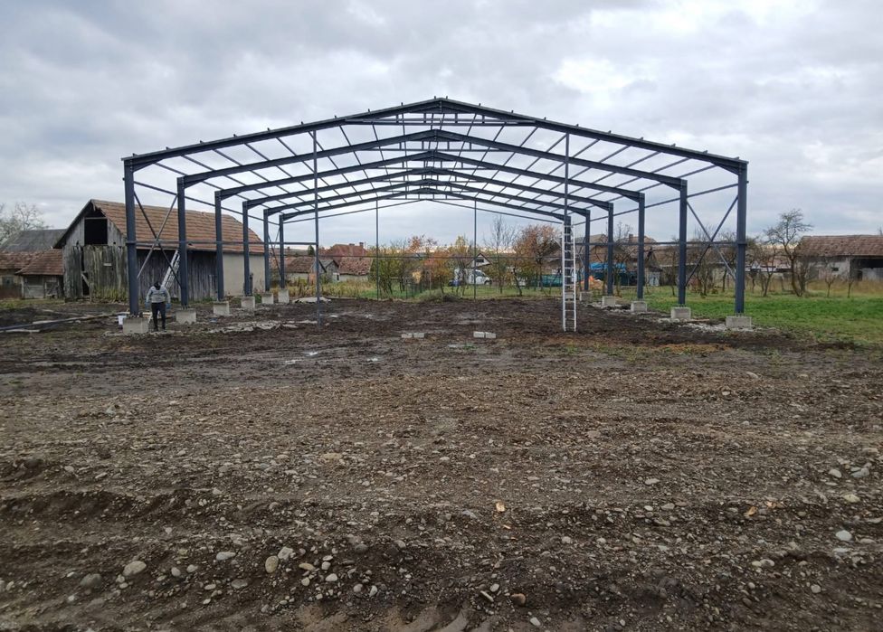 Vand fac hale metalice ori ce dimensiuni