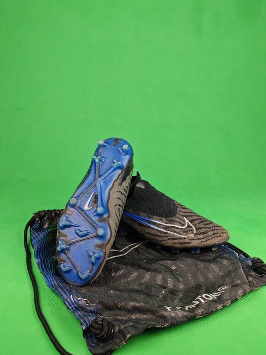 Професионални бутонки Nike Phantom GX Elite DF FG