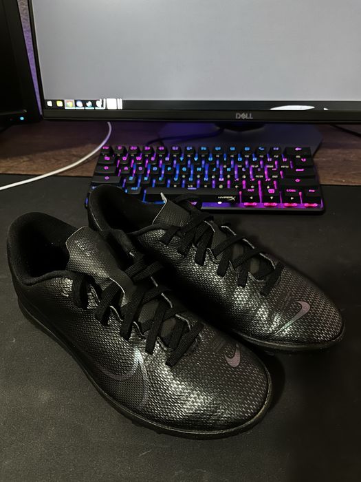 Ghete Fotbal Nike Mercurial - marimea 37,5