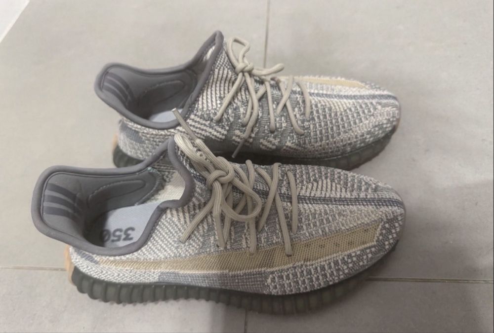 Кроссовки Yeezy Boost 350 v2  Новые