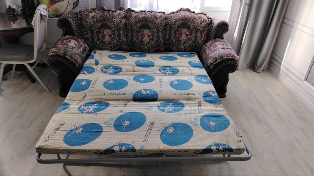 Отдам даром диван раскладной