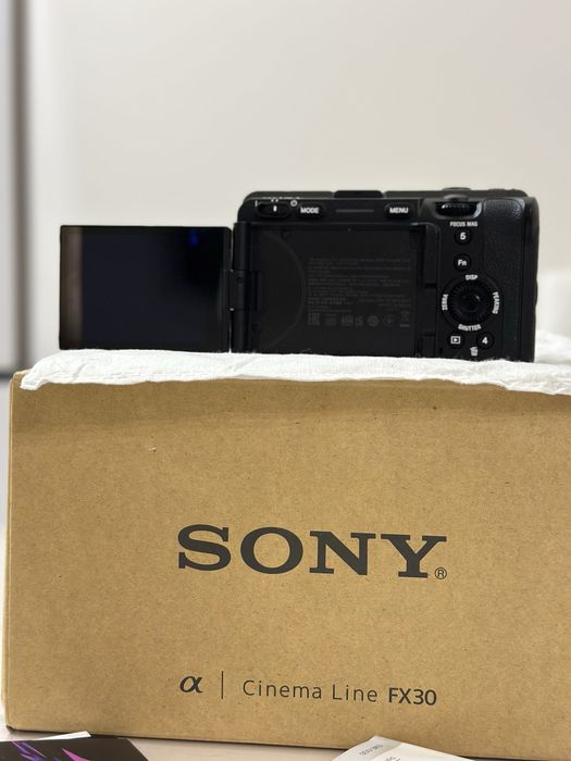 Продам срочно Sony fx 30