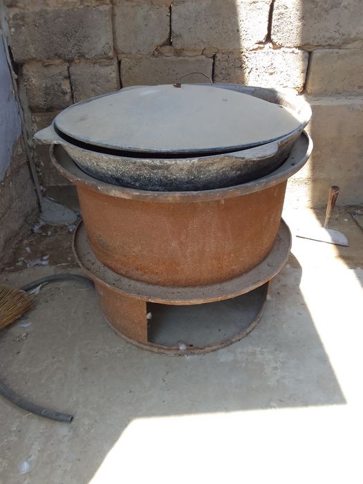 Продоется пылесос и казан