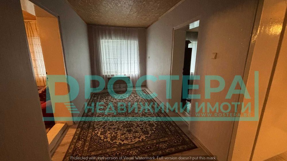 Двуетажна Тухлена Къща - с. Овчарово