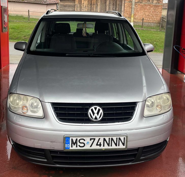 Vând wv touran 2000 TDI !