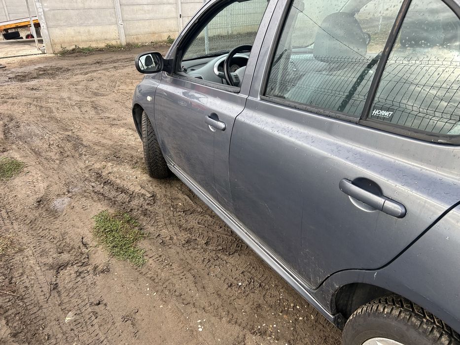 Vand far stanga si dreapta Nissan Micra 2004-2009