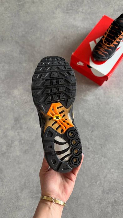 Nike Air Max Plus Tn  ‘Dark Obsidian Orange’