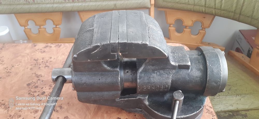 станочные тиски 200мм.