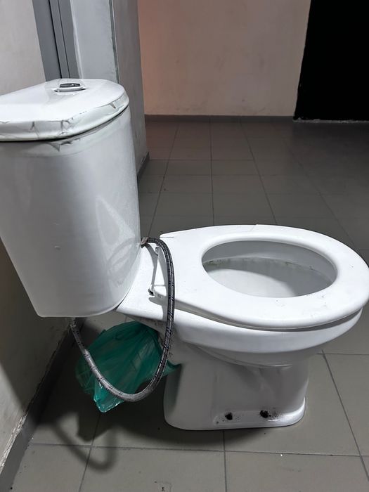 Унитаз простой рабочий