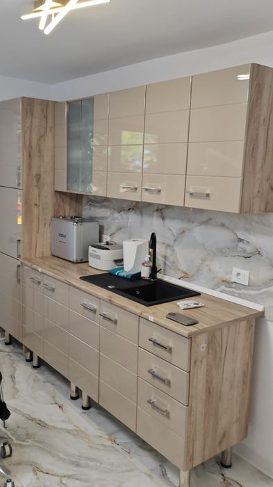 Cabinet stomatologic București, complet utilat, 2 unituri