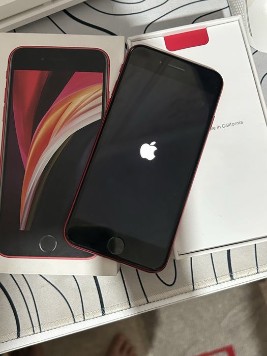 Red Iphone Se 2020