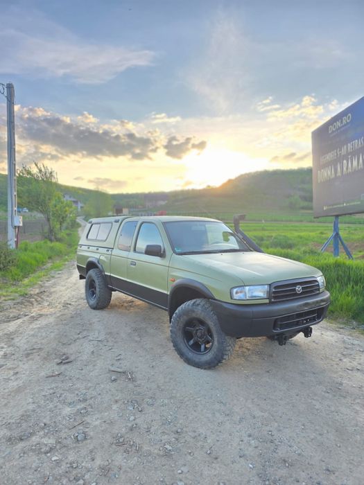 Mazda b2500 autoutilitara ( ford ranger )