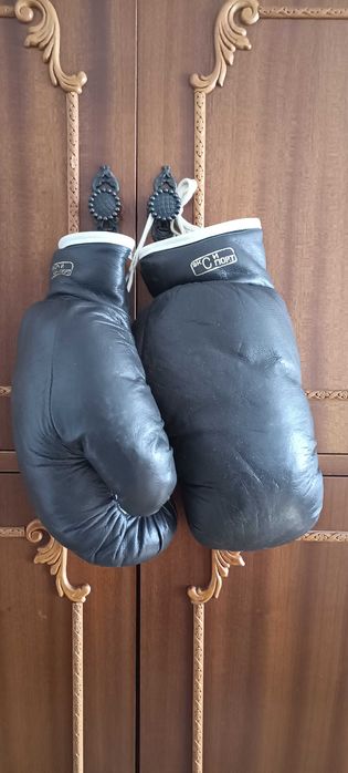 Перчатки боксерские