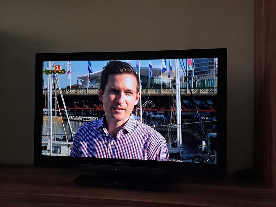 Led телевизор Panasonic 32" Full HD
