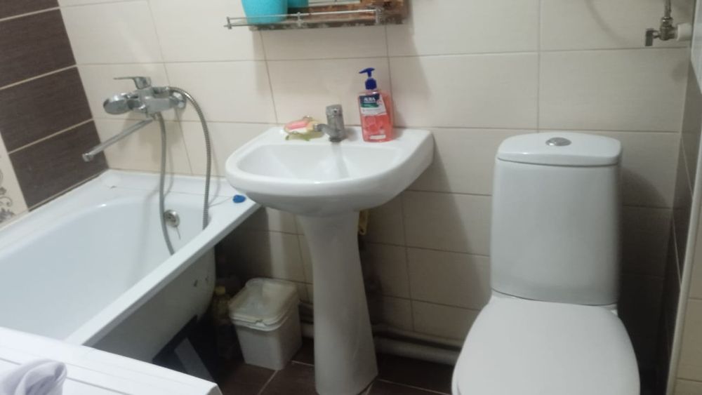 4х комнатная квартира в городе Кунаева.