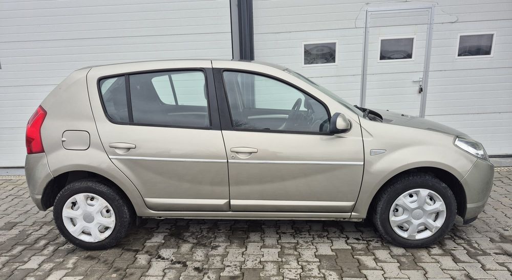 Dacia Sandero benzina .Vanzari in rate.Avans 0