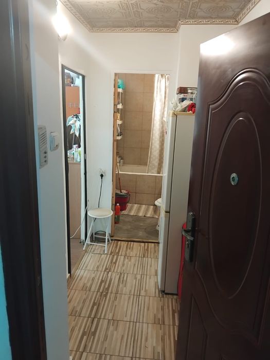 Vand garsoniera in crangasi sunt proprietar