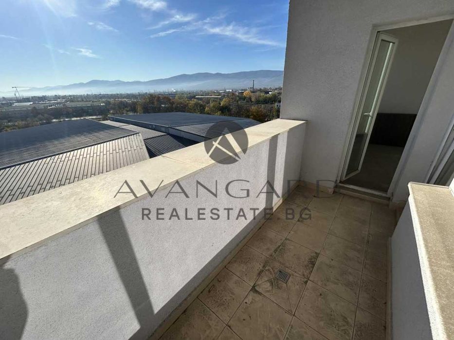 Продава се Тристаен апартамент в Пловдив, Център - 100 кв.м за 1918 €/кв.м - Снимка #4