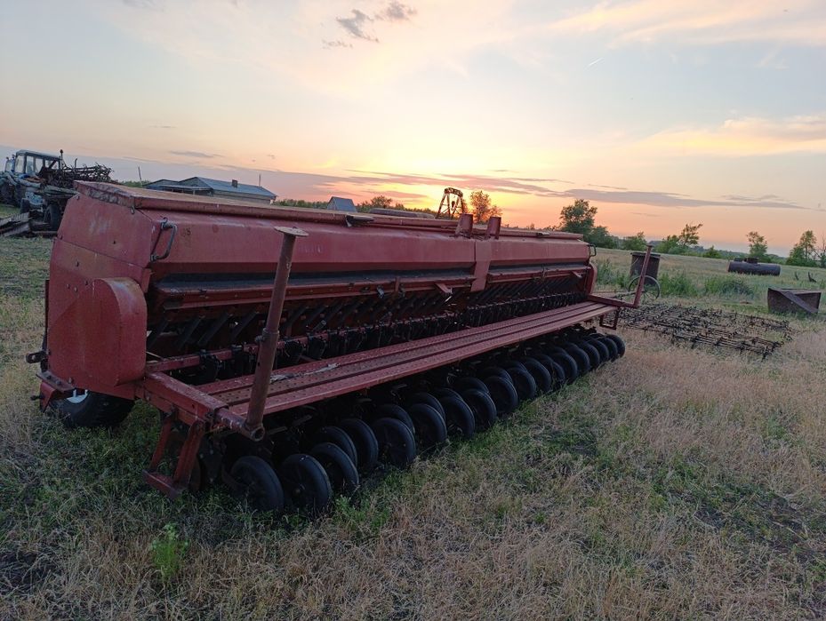 Продам Сеялка СС-6000