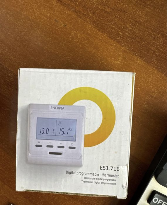 Продаётся электронный терморегулятор.