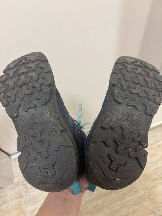 Обувки водоустойчеви, боти от Декатлон,  38 номер.