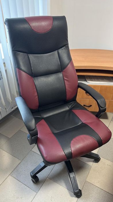 Кресло офисное в отличном состоянии