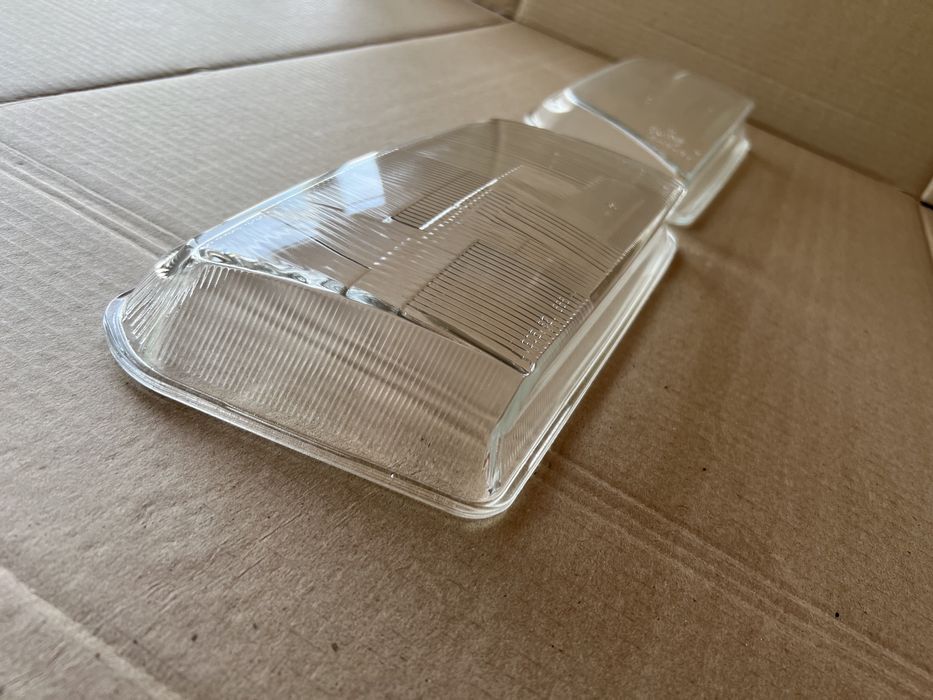 Стекла фар Audi A4 с 1994 по 1998