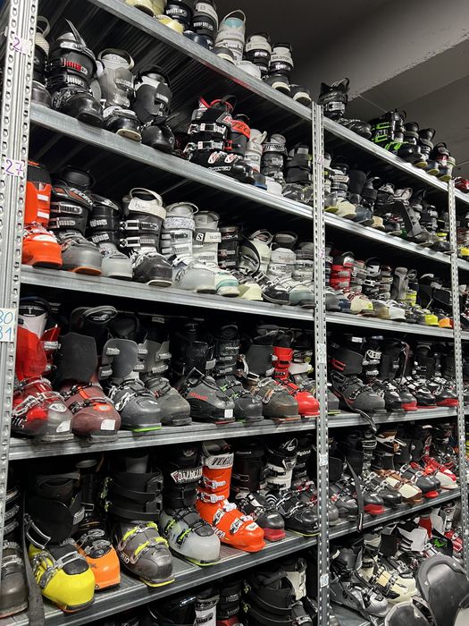 Outlet  schiuri reduceri  Ski snowboard burton atomiclapari boots schi