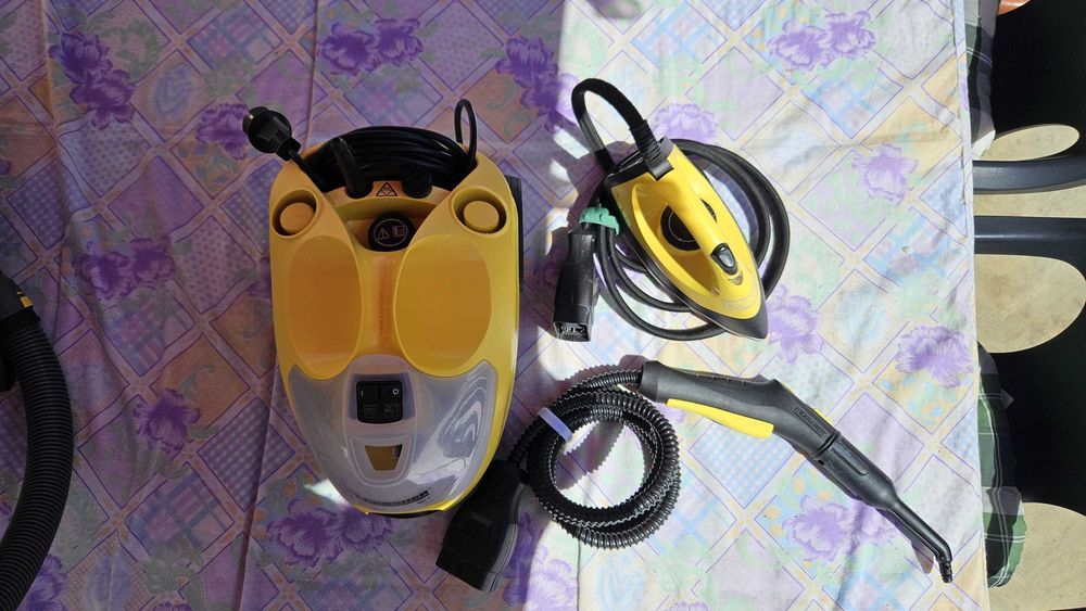 Se vinde Kärcher SC 4 Easyfix Iron Kit (1.512-453.0)